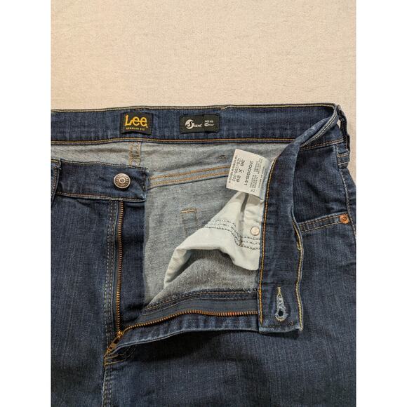 Lee regular fit dark wash jeans size 36 x 29 cotton blend - Picture 3 of 6